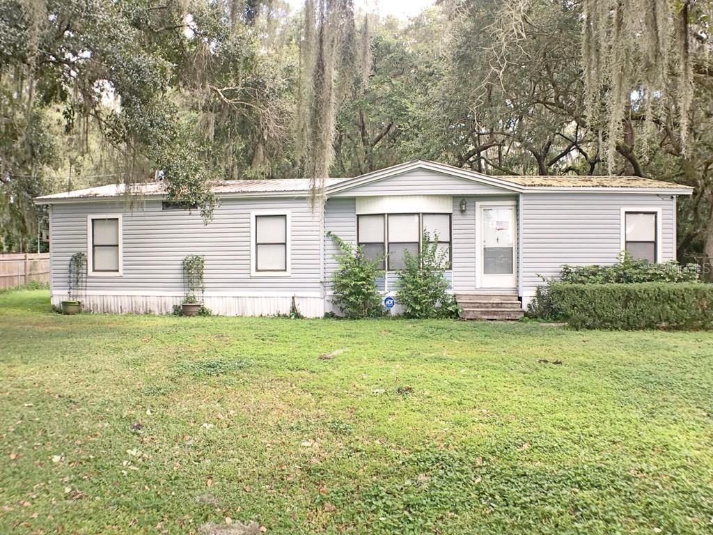 1122 S Wiggins Rd., Plant City, FL 33566