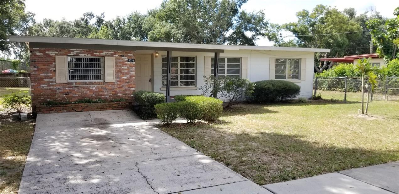 1558 Avenue C, Winter Haven, FL 33881