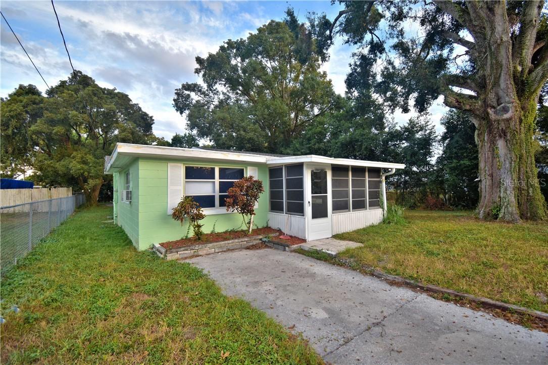 1712 35th St., Winter Haven, FL 33881