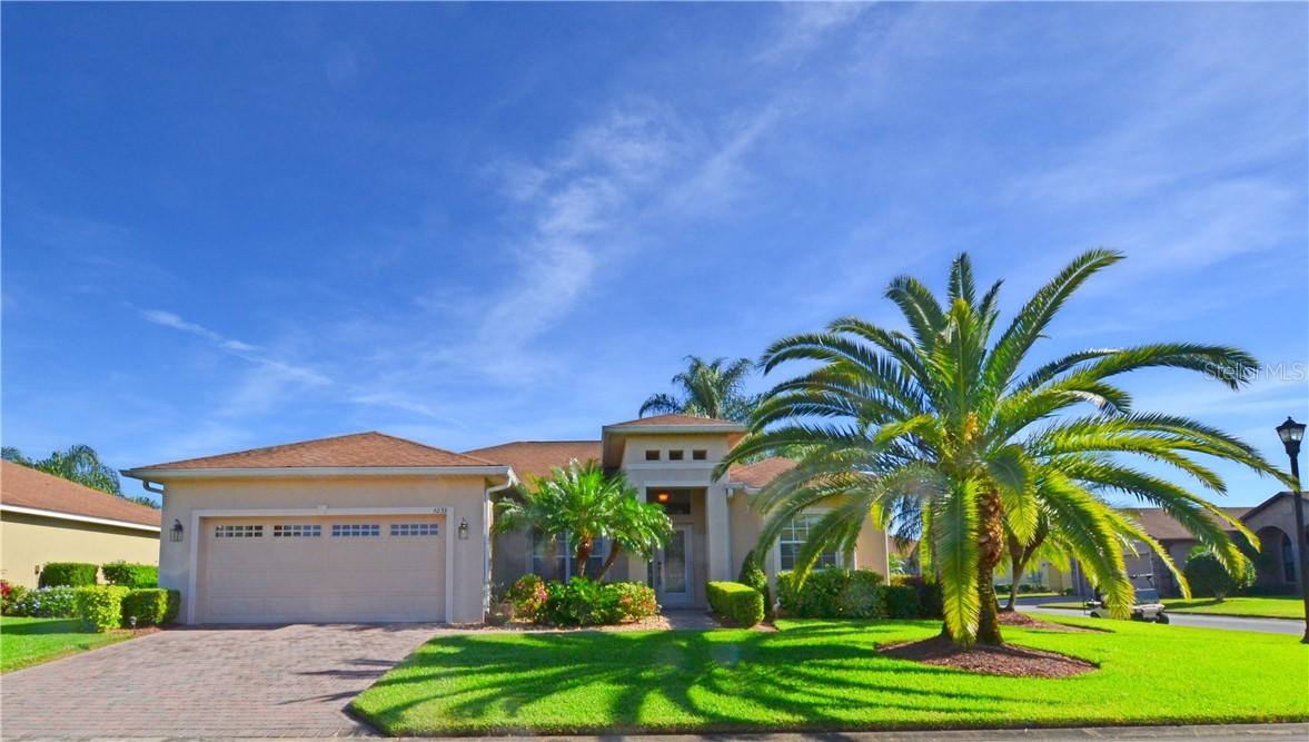 4233 Roebelenii Dr., Lake Wales, FL 33859