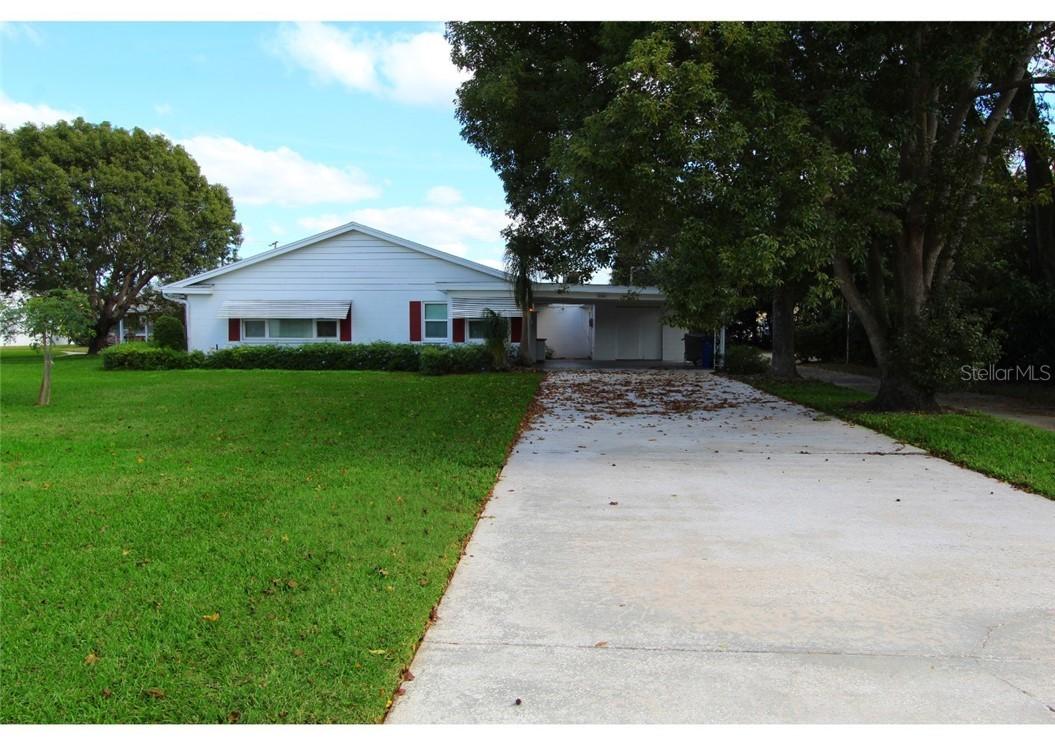 1203 8th St., Winter Haven, FL 33881