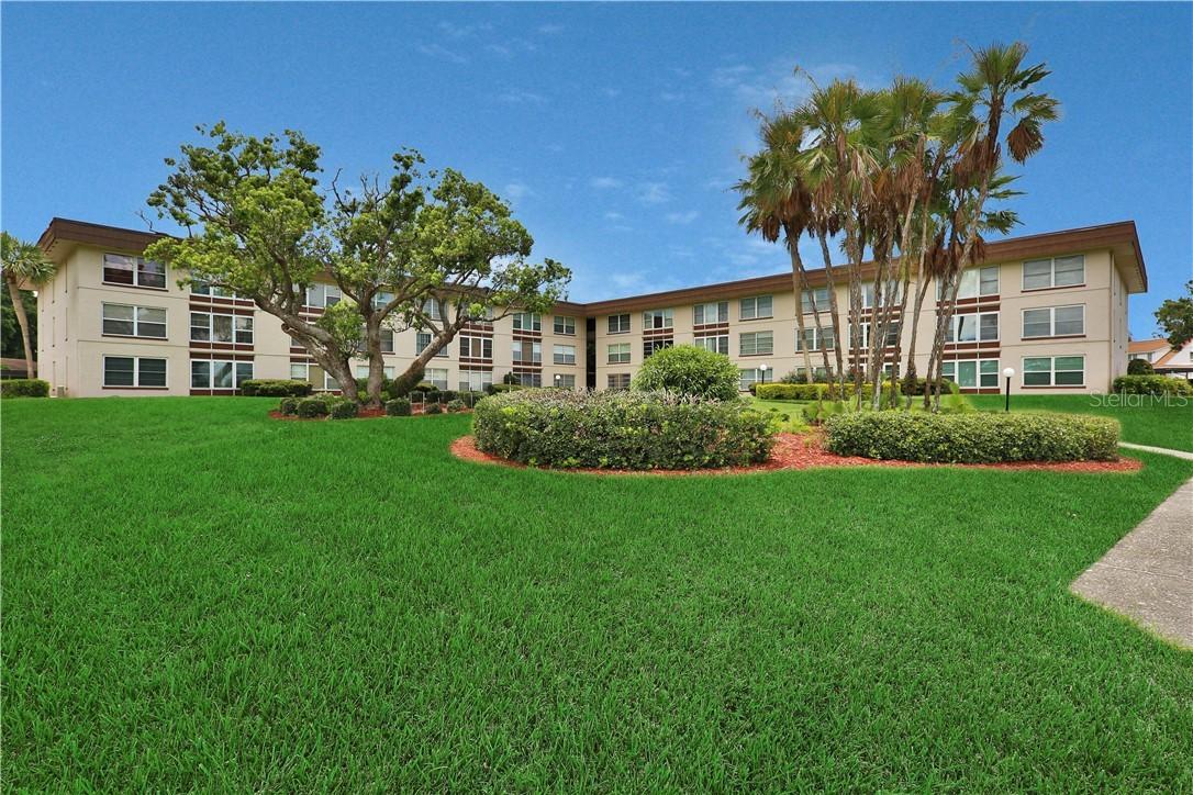 333 Lake Howard Dr. #213B, Winter Haven, FL 33880