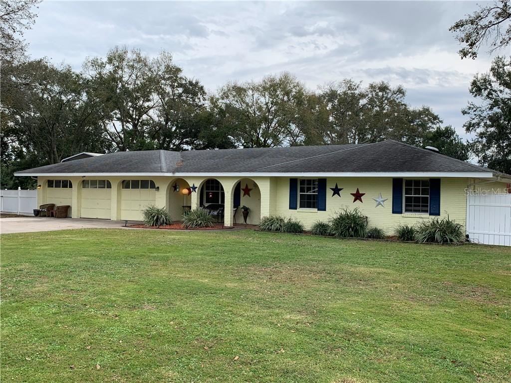 8 Grove Ct., Winter Haven, FL 33884