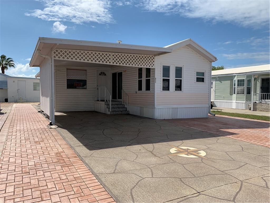 611 Center Crest Blvd., Davenport, FL 33837