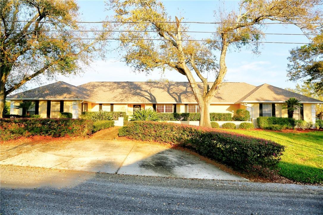 304 Carmela Dr., Frostproof, FL 33843