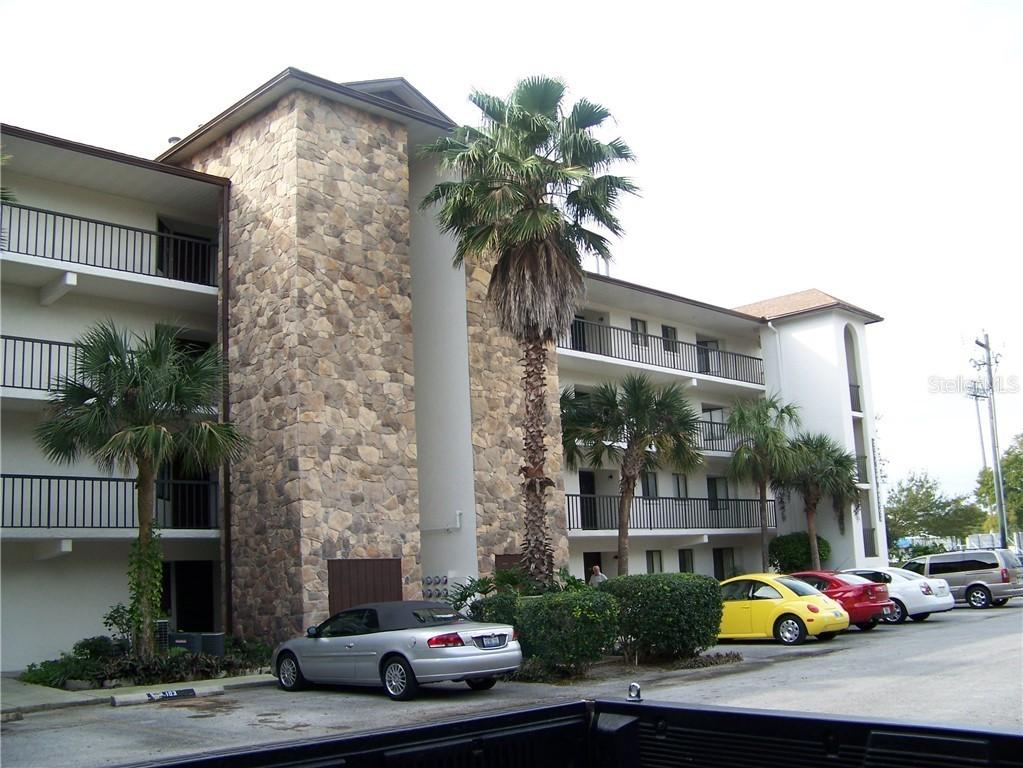 2037 San Marcos Dr. #215, Winter Haven, FL 33880