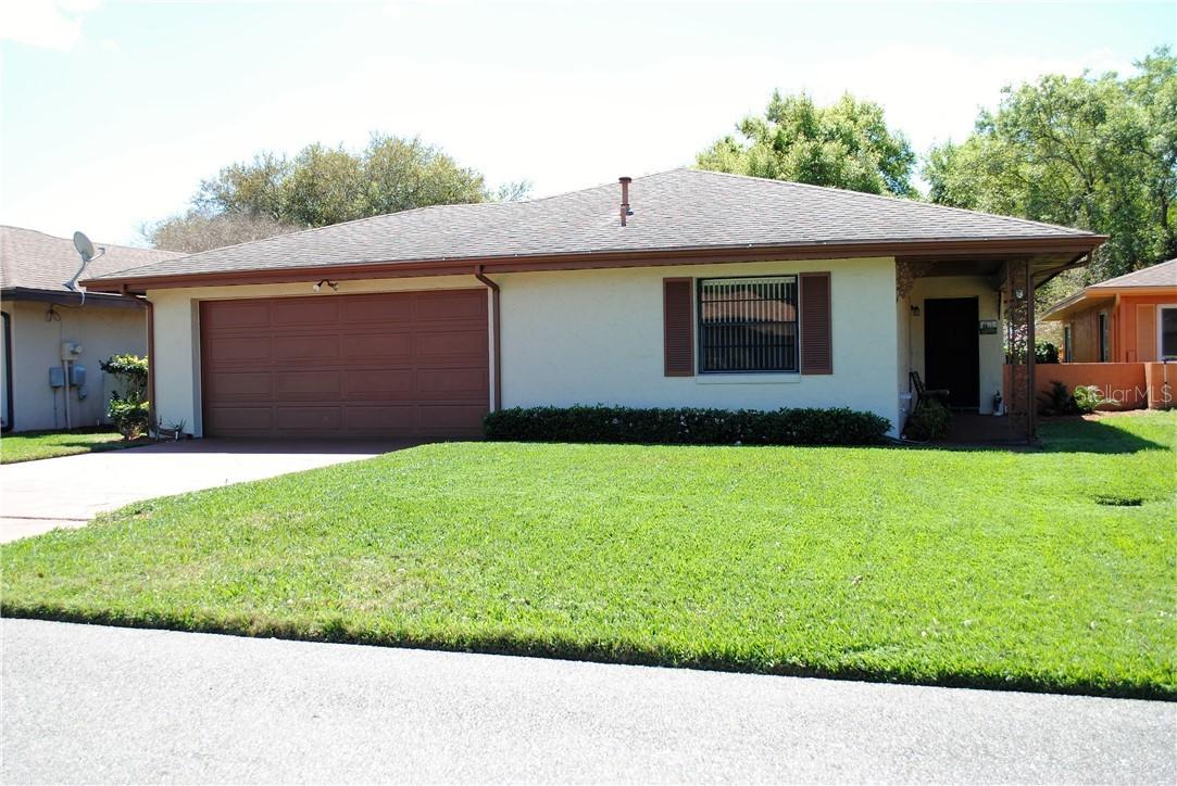 607 Turnberry Ct., Winter Haven, FL 33884