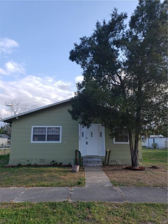 208 E Bullard Ave., Lake Wales, FL 33853