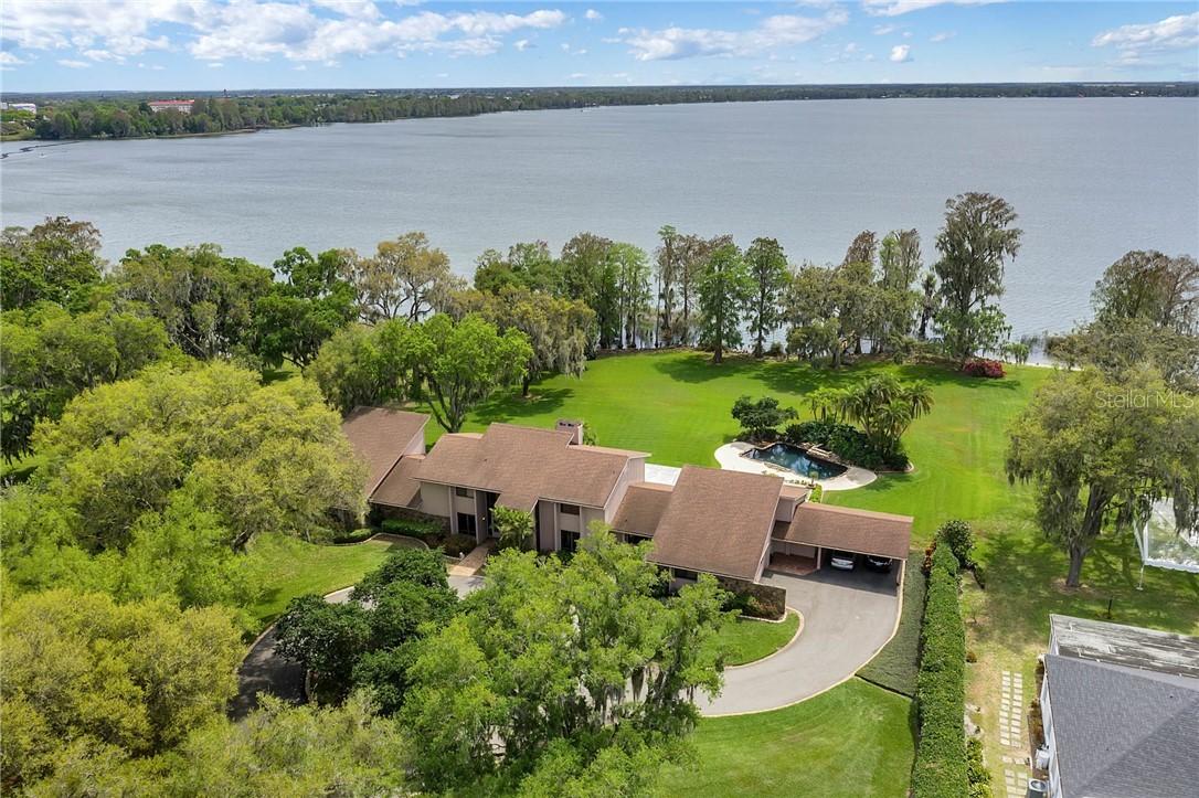 2000 N Lake Eloise Dr., Winter Haven, FL 33884