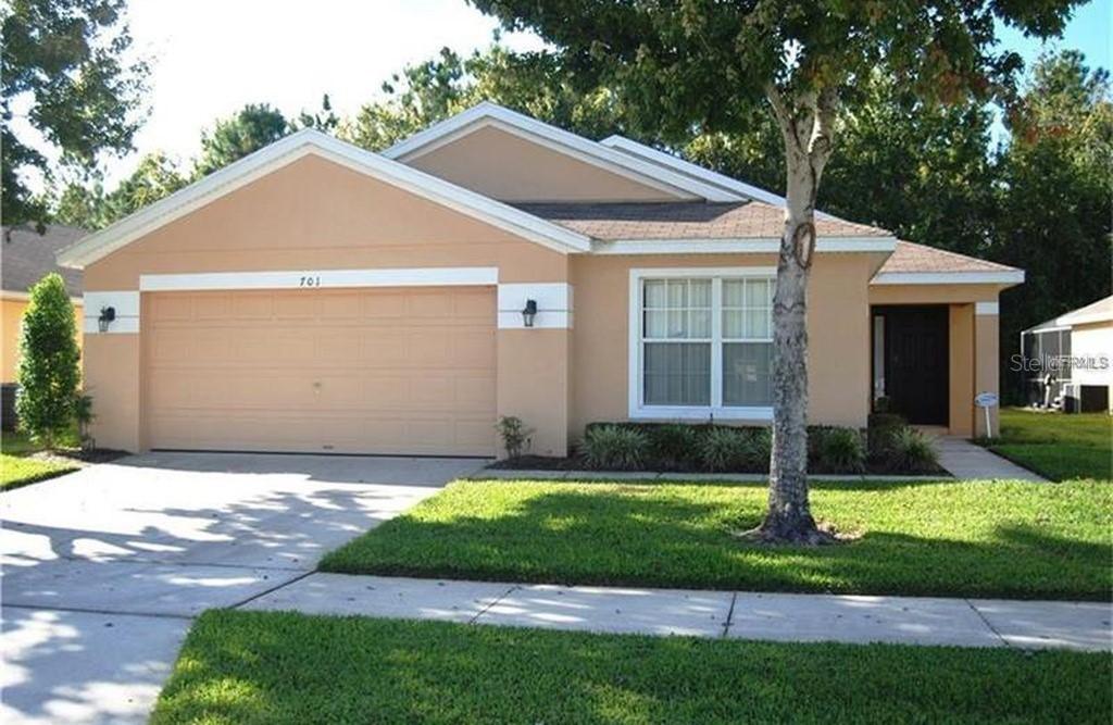 701 Sandy Ridge Dr., Davenport, FL 33896