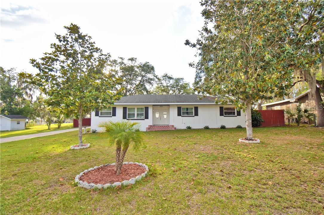 216 S Hydrangea Ave., Polk City, FL 33868