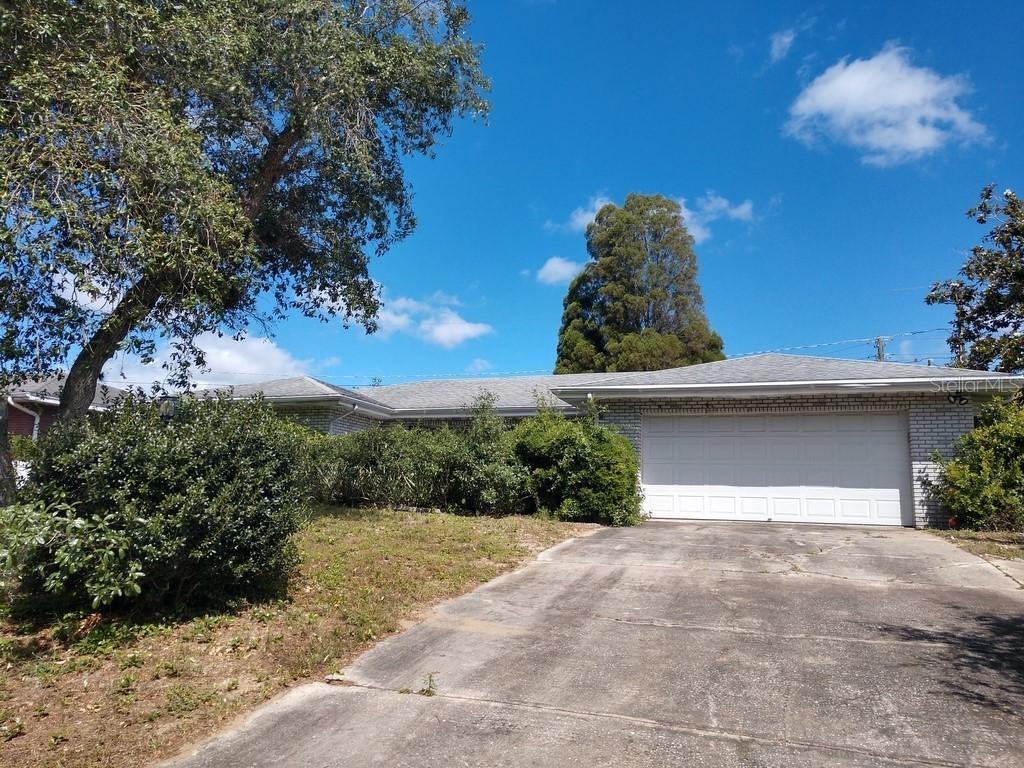 260 Overlook Dr., Winter Haven, FL 33884