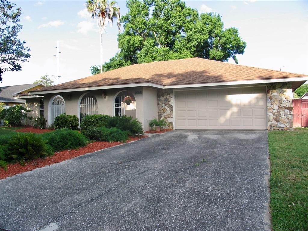 2068 Katie Ct., Winter Haven, FL 33884