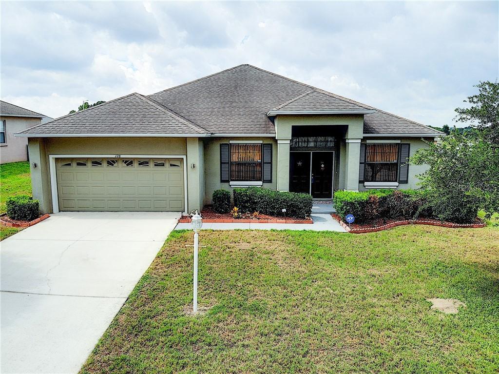 128 Dinner Lake Ave., Lake Wales, FL 33859
