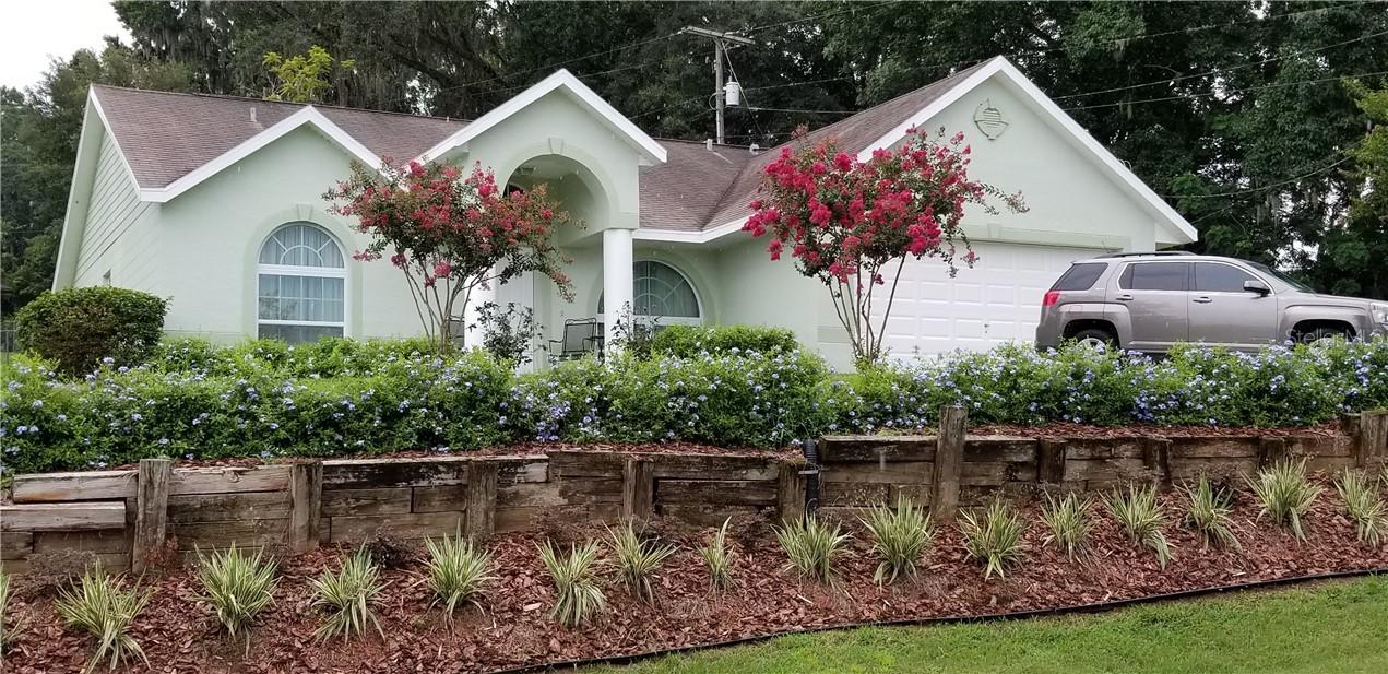 10820 Hilldale Dr., Dade City, FL 33525