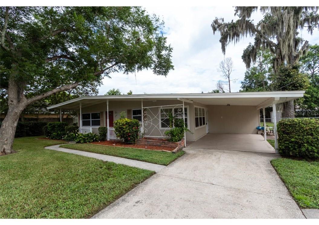 1601 Roselawn St., Winter Haven, FL 33880
