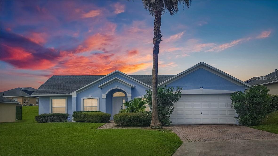 316 Moscato Dr., Davenport, FL 33897