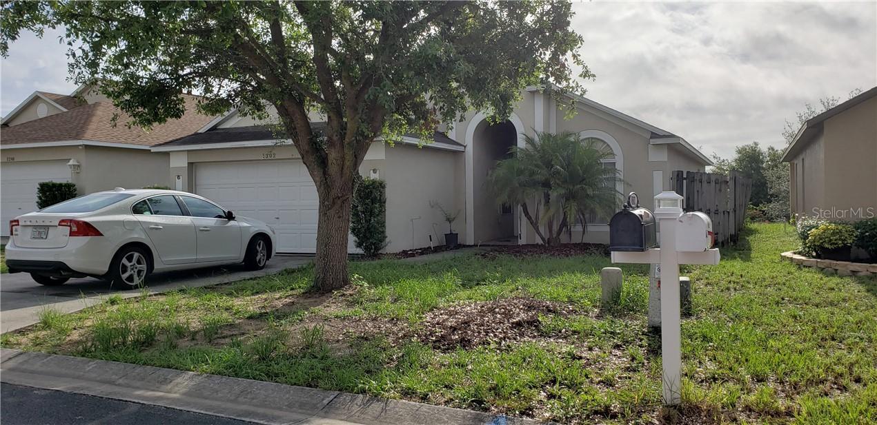 1302 Belvoir Dr., Davenport, FL 33837