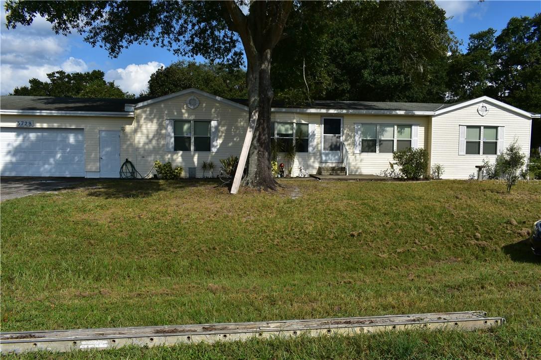 5728 E Lake Fox Dr., Winter Haven, FL 33884