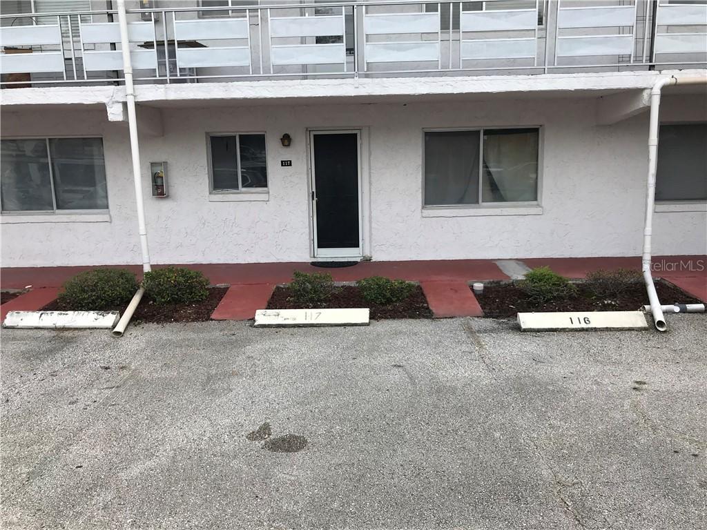 1100 Martinique Dr. #117, Winter Haven, FL 33884