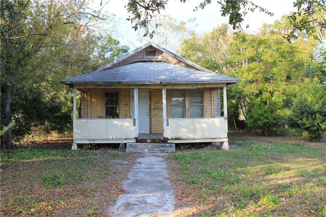 322 Gibson Ave, Lake Wales, FL 33853