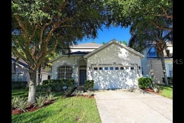 624 Oxford Dr., Davenport, FL 33897