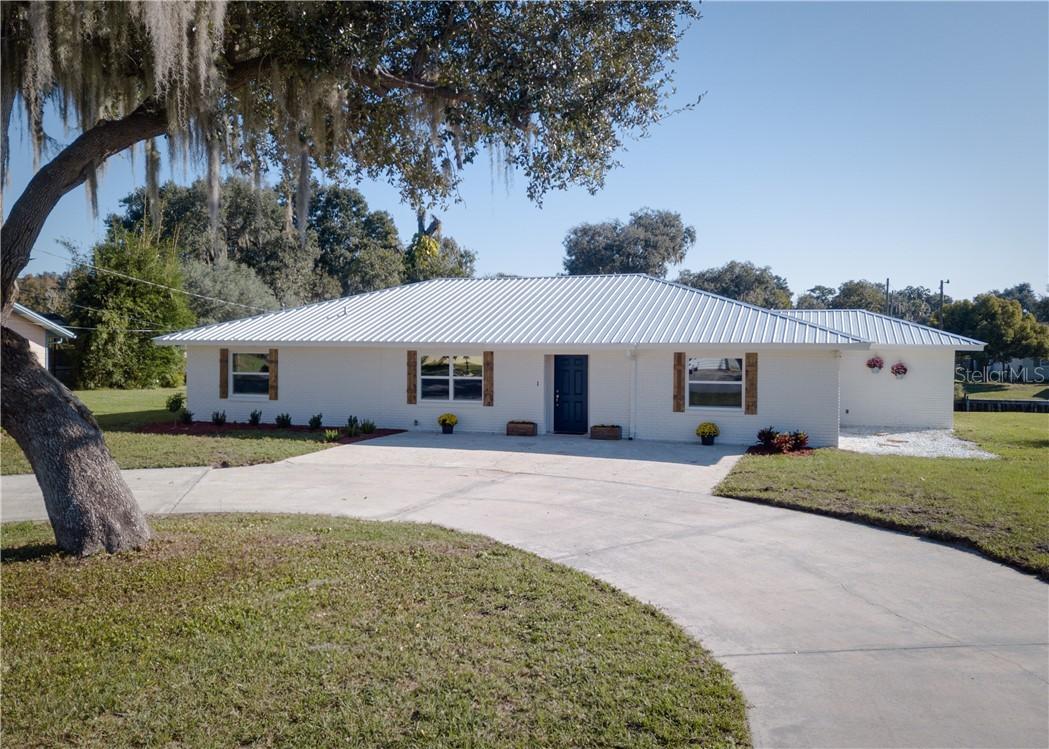 2806 Pine Acres Dr., Lake Wales, FL 33898