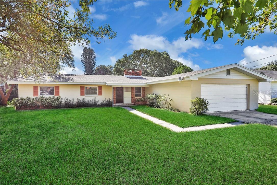 241 Okaloosa Dr., Winter Haven, FL 33884