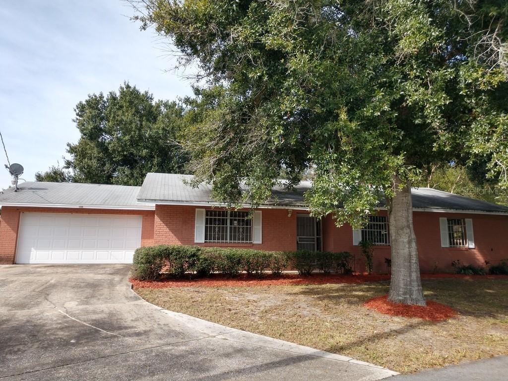 1609 Meadow Ln., Winter Haven, FL 33881