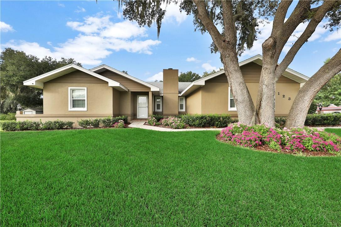 1238 Lake Loop, Winter Haven, FL 33880