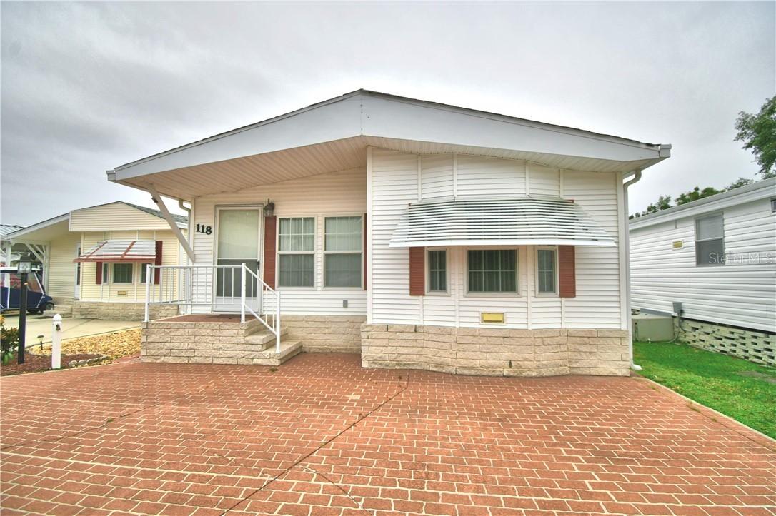 118 Arnold Palmer Dr., Davenport, FL 33837