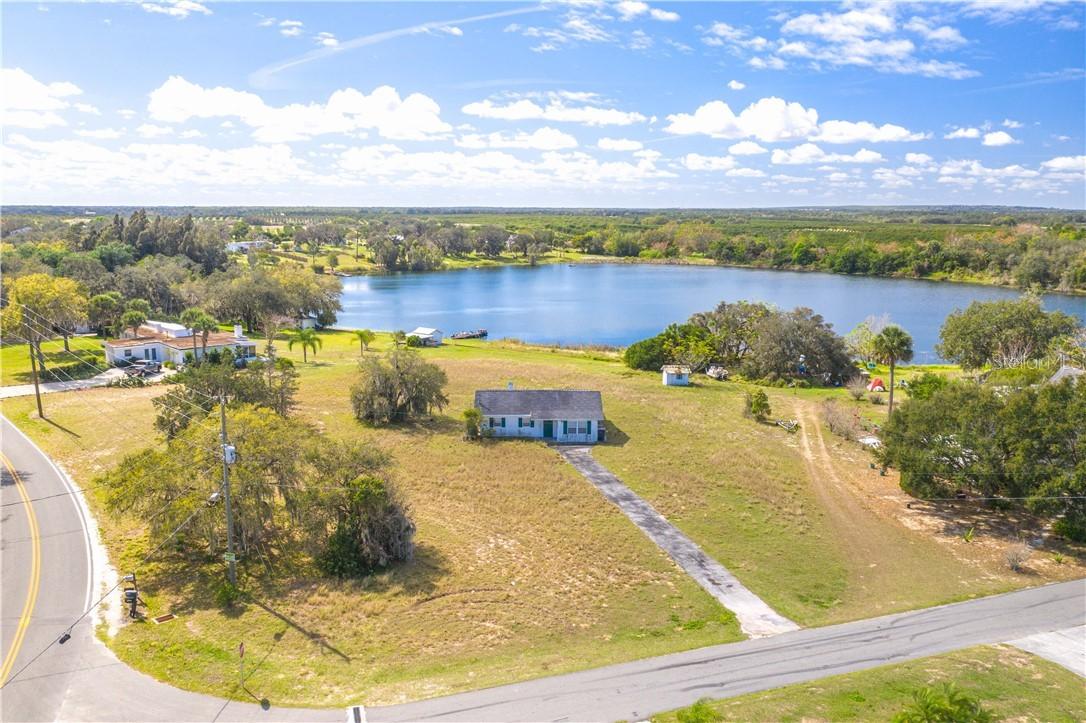 7400 Wisteria Ln., Lake Wales, FL 33898