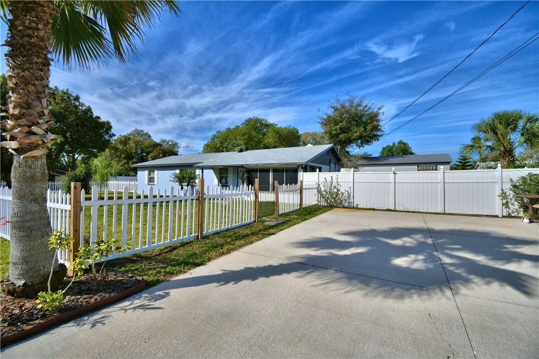 321 N Lake Reedy Blvd., Frostproof, FL 33843