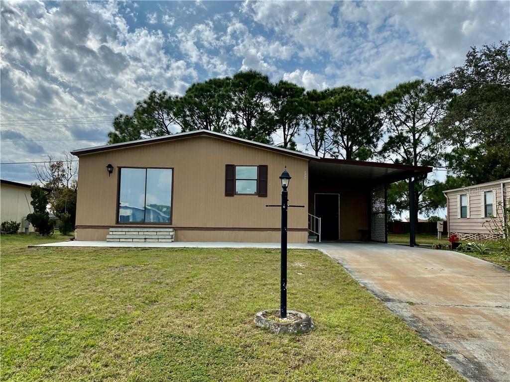 409 Village Cir., Winter Haven, FL 33880