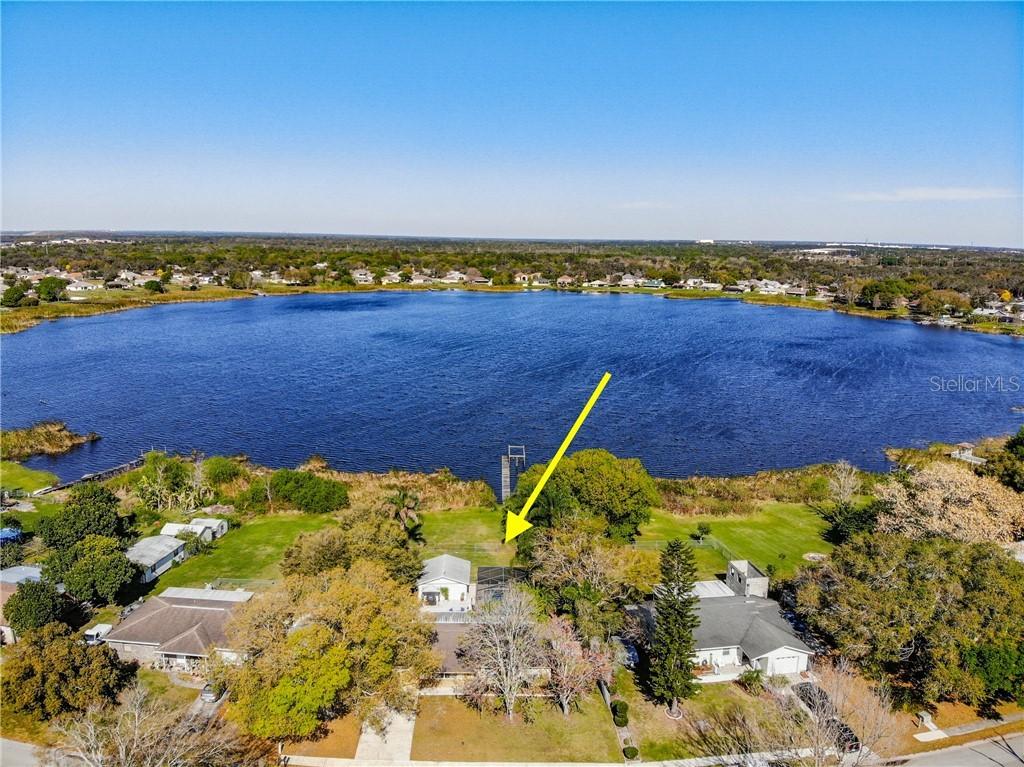 215 Lake Thomas Dr., Winter Haven, FL 33880