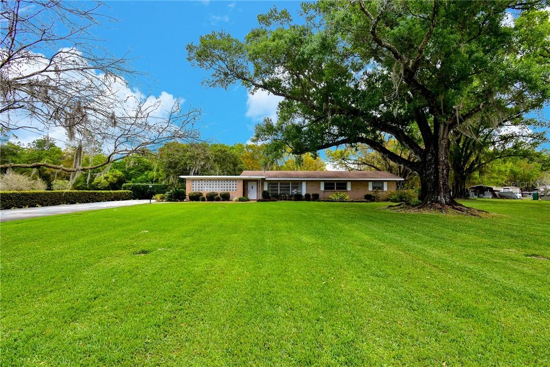 2540 Hebb Rd., Auburndale, FL 33823