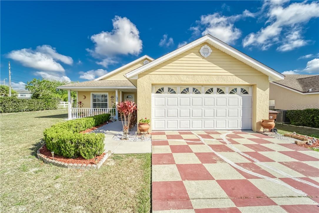 1101 E Grove Ave., Lake Wales, FL 33853