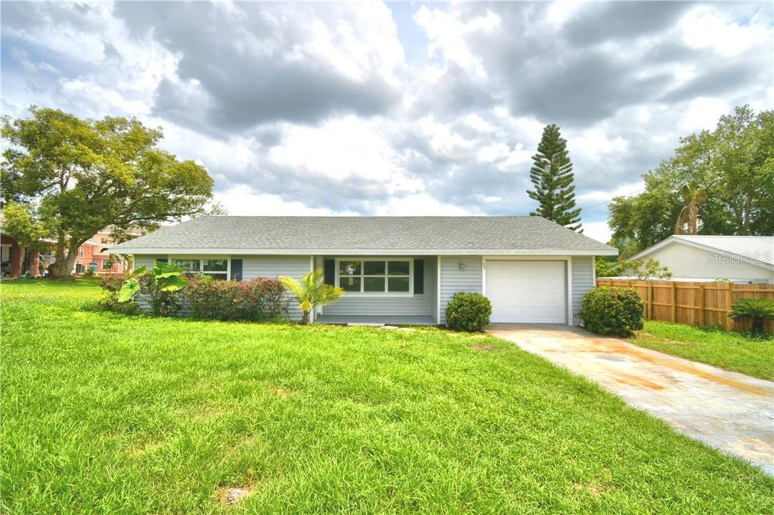 33 W Grove Ave., Lake Wales, FL 33853