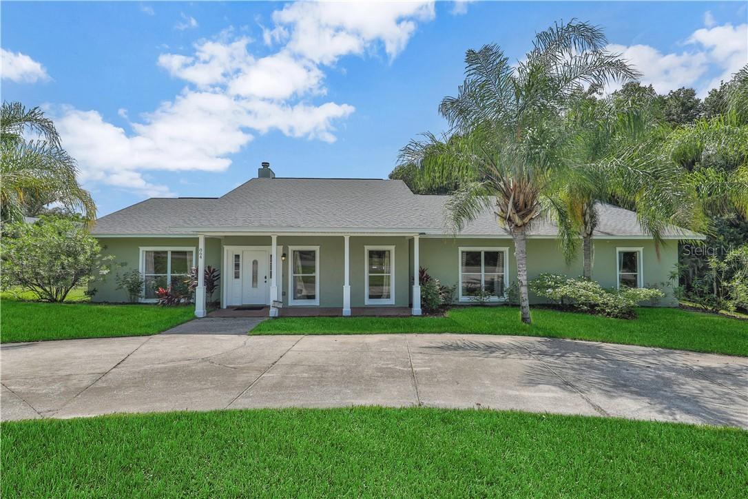 864 Golden Bough Rd., Lake Wales, FL 33898