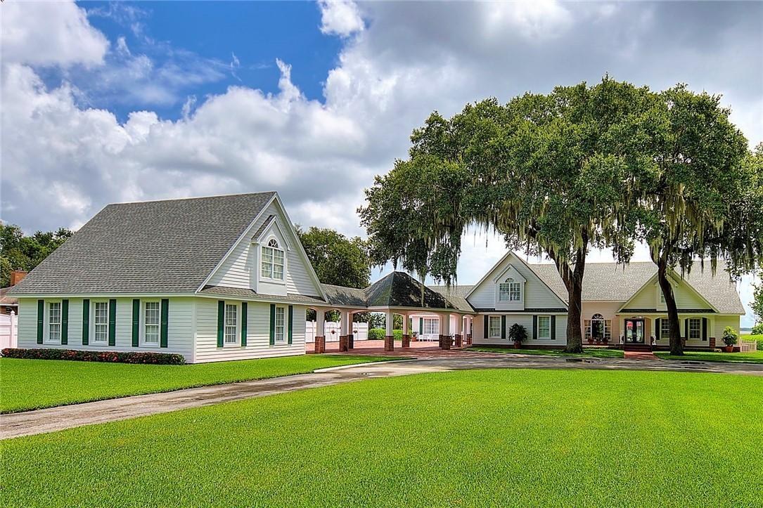 2050 W Lake Hamilton Dr., Winter Haven, FL 33881