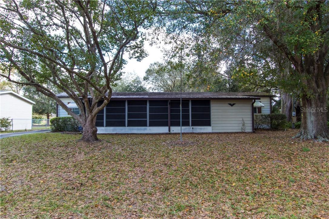 5962 Foxhollow Dr., Winter Haven, FL 33884