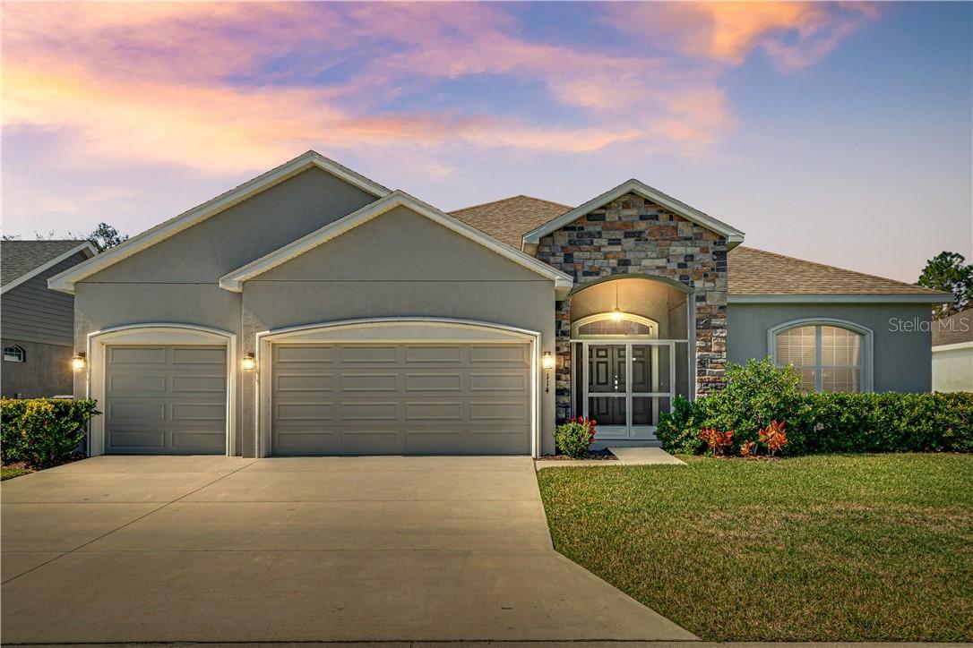 114 Eloise Oaks Dr., Winter Haven, FL 33884