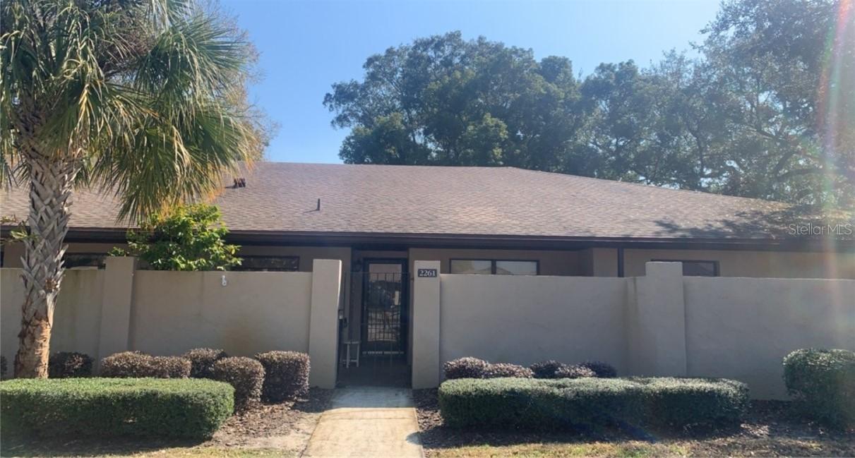 2261 Firestone Pl., Winter Haven, FL 33884