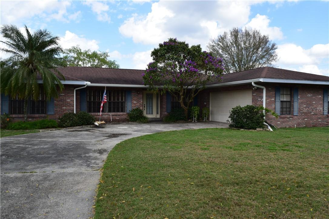 330 Escambia Dr., Winter Haven, FL 33884