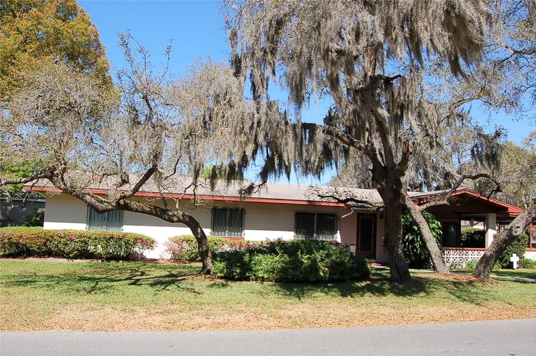 2303 Avenue F, Winter Haven, FL 33880