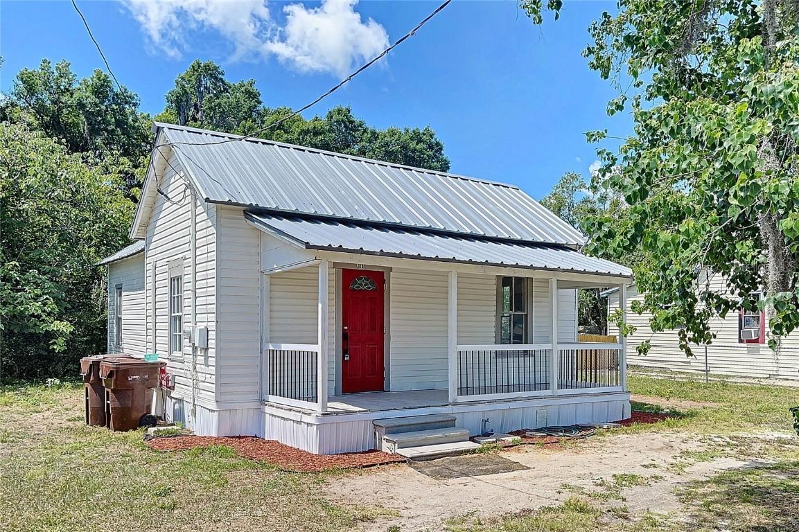 708 NW 3rd St., Mulberry, FL 33860