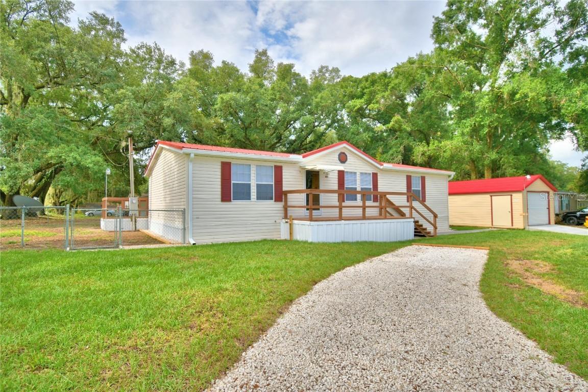 401 Garrett Ridge Ct., Winter Haven, FL 33880