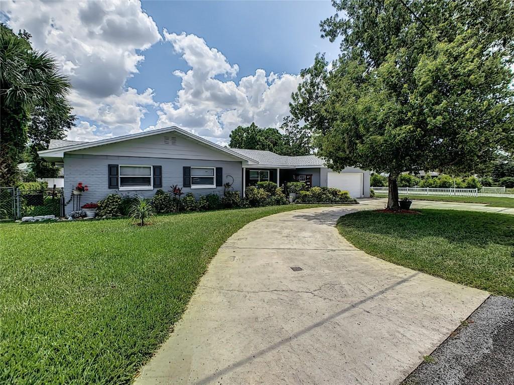 101 Rydalmont Rd., Winter Haven, FL 33884