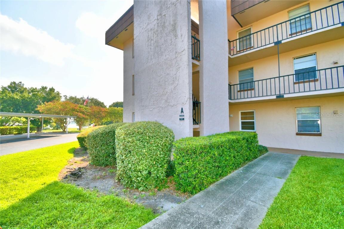 333 Lake Howard Dr. #102-A, Winter Haven, FL 33881
