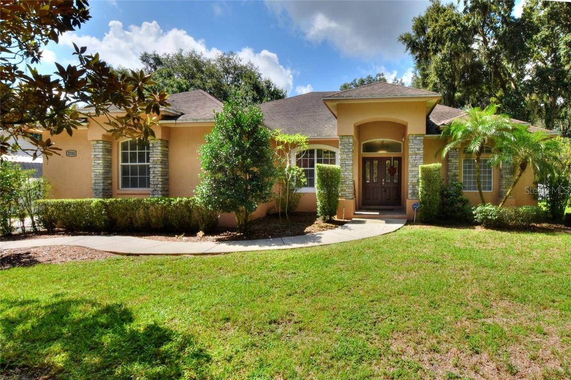 5708 Buck Run Dr., Lakeland, FL 33811